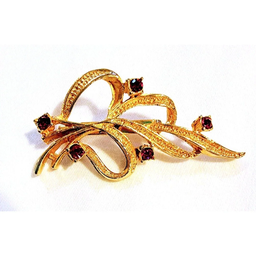 VTG Christmas Gerry's Gold Tone Ribbon Brooch Pin Jeweled Rhinestones 2